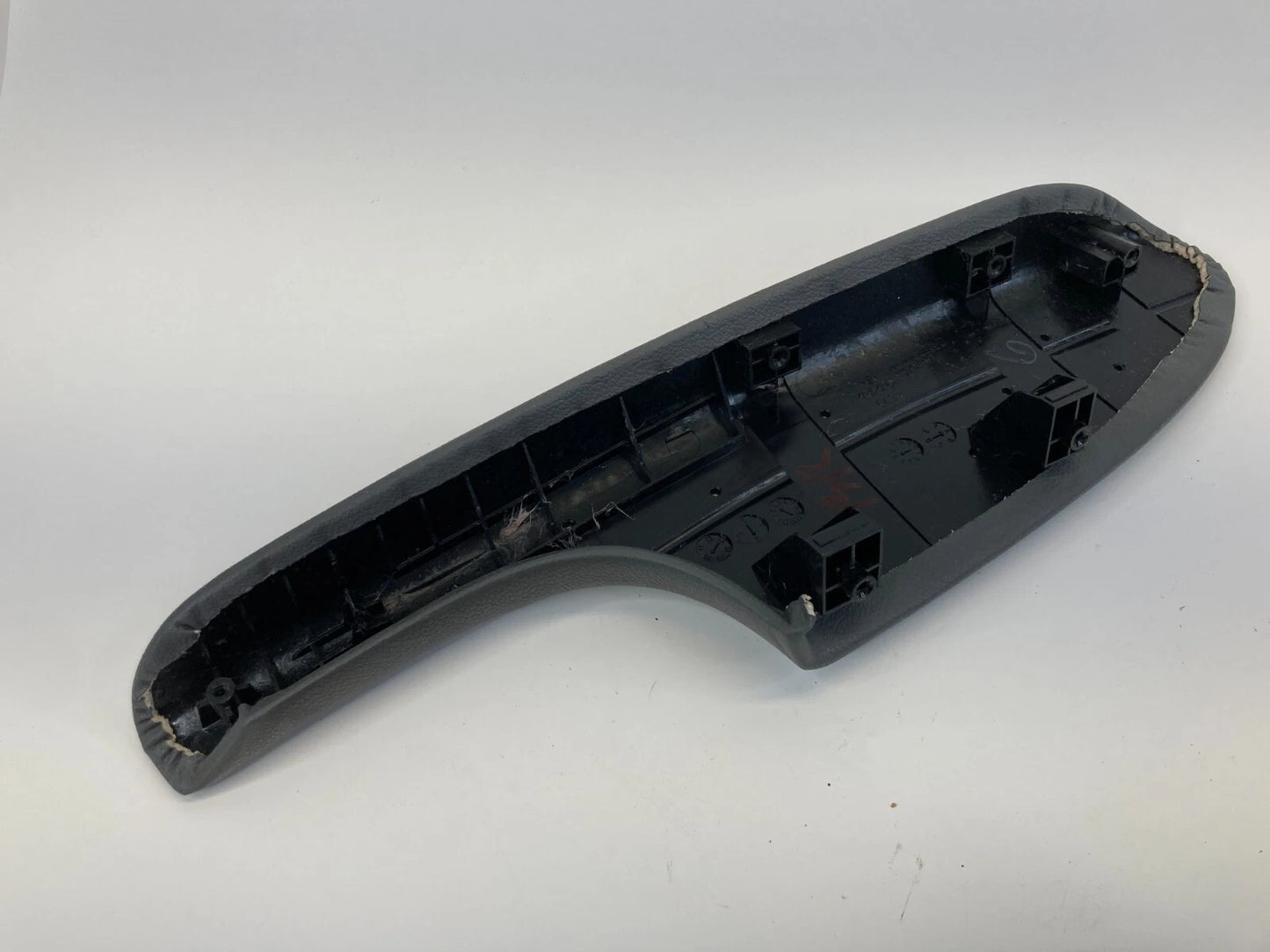 11-14 HYUNDAI SONATA REAR RIGHT SIDE INTERIOR DOOR ARMREST PANEL D1432-3S050 OEM
