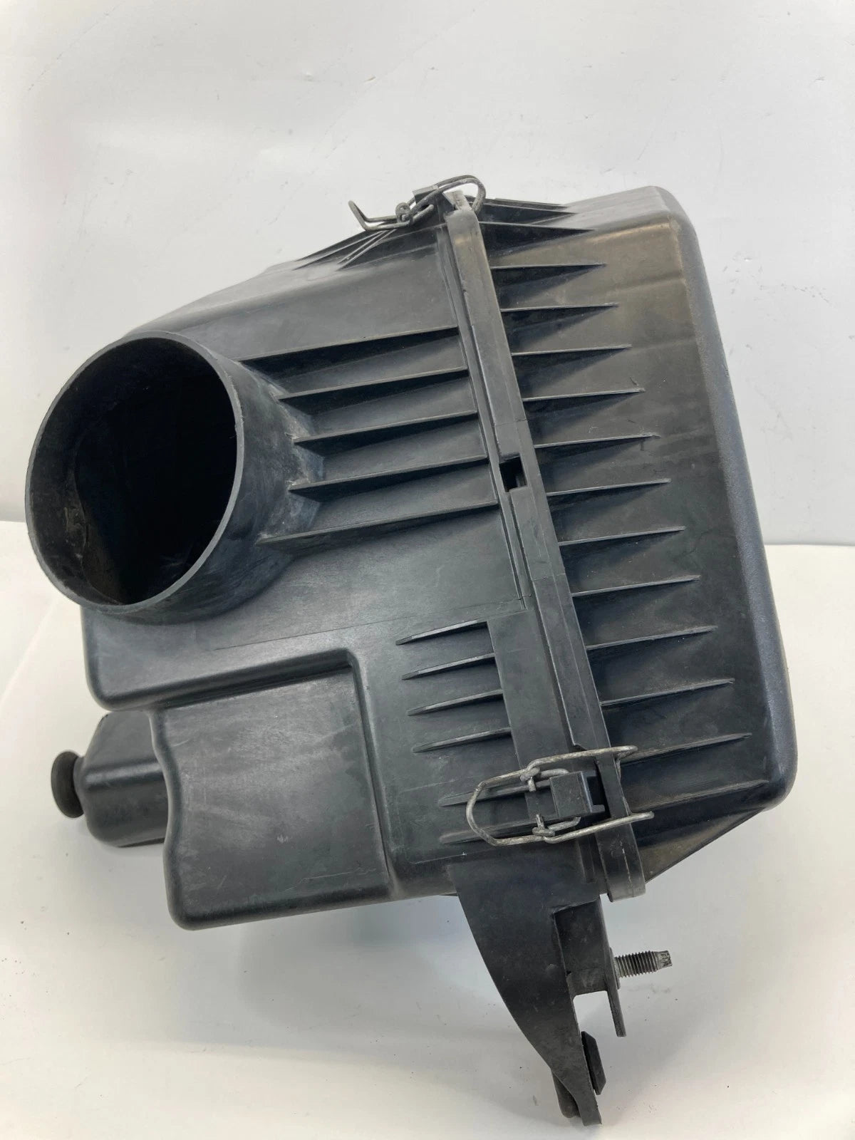 11-16 CHRYSLER TOWN & COUNTRY 3.6L AIR FILTER INTAKE CLEANER BOX HOUSING ASSY