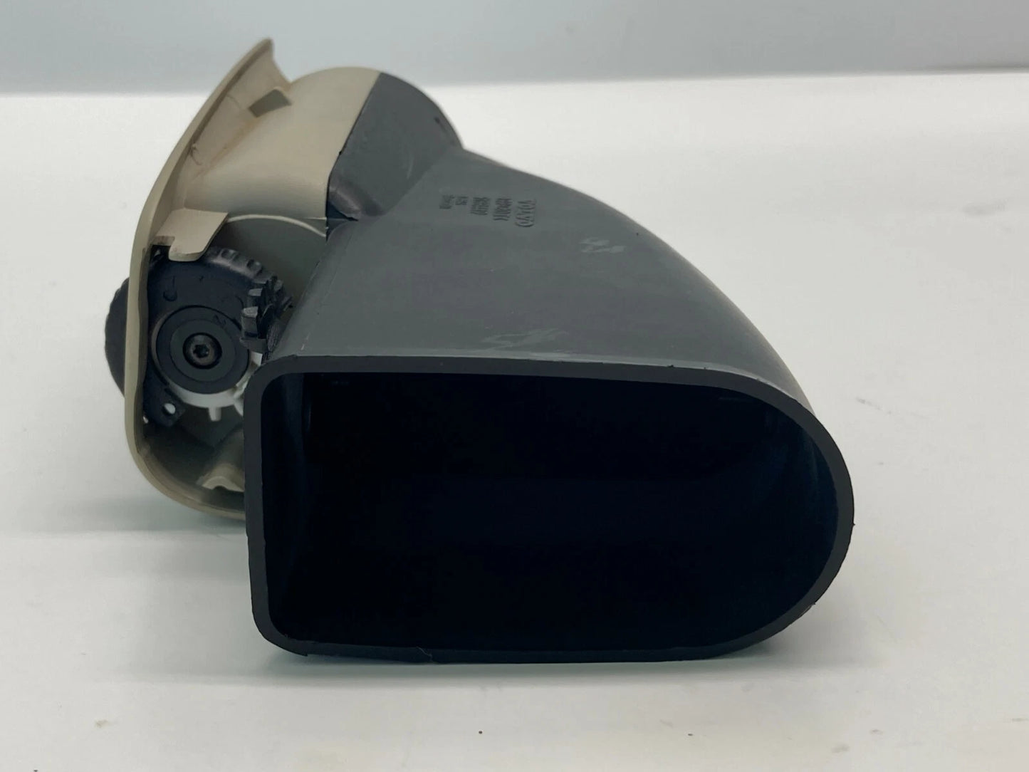 2001-2009 VOLVO S60 REAR B PILLAR RIGHT A/C HEATER AIR VENT DUCT 9158449 OEM