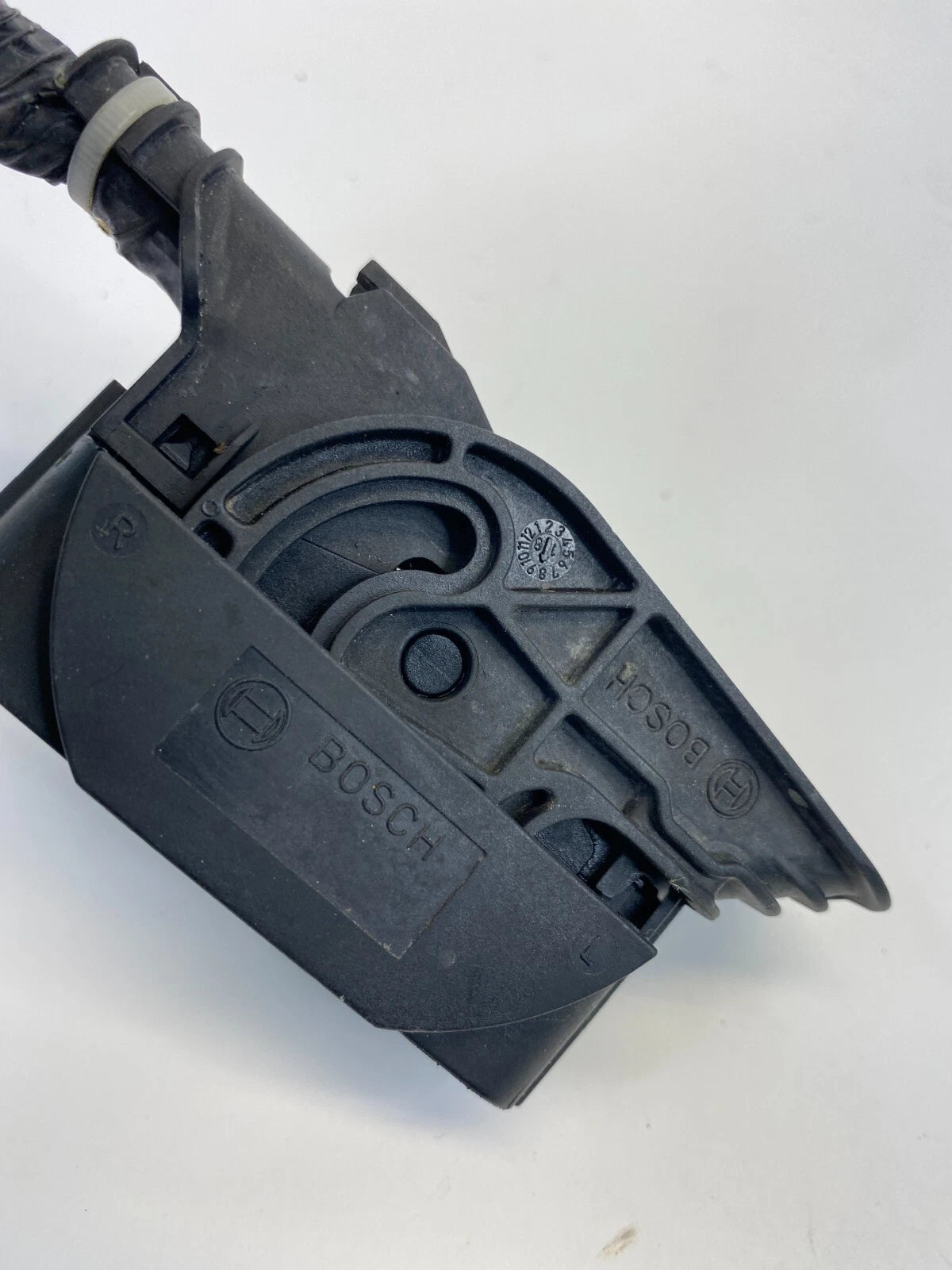 2016-2019 NISSAN SENTRA ABS PUMP ANTI LOCK BRAKE PLUG CONNECTOR 1928-40-5766 OEM