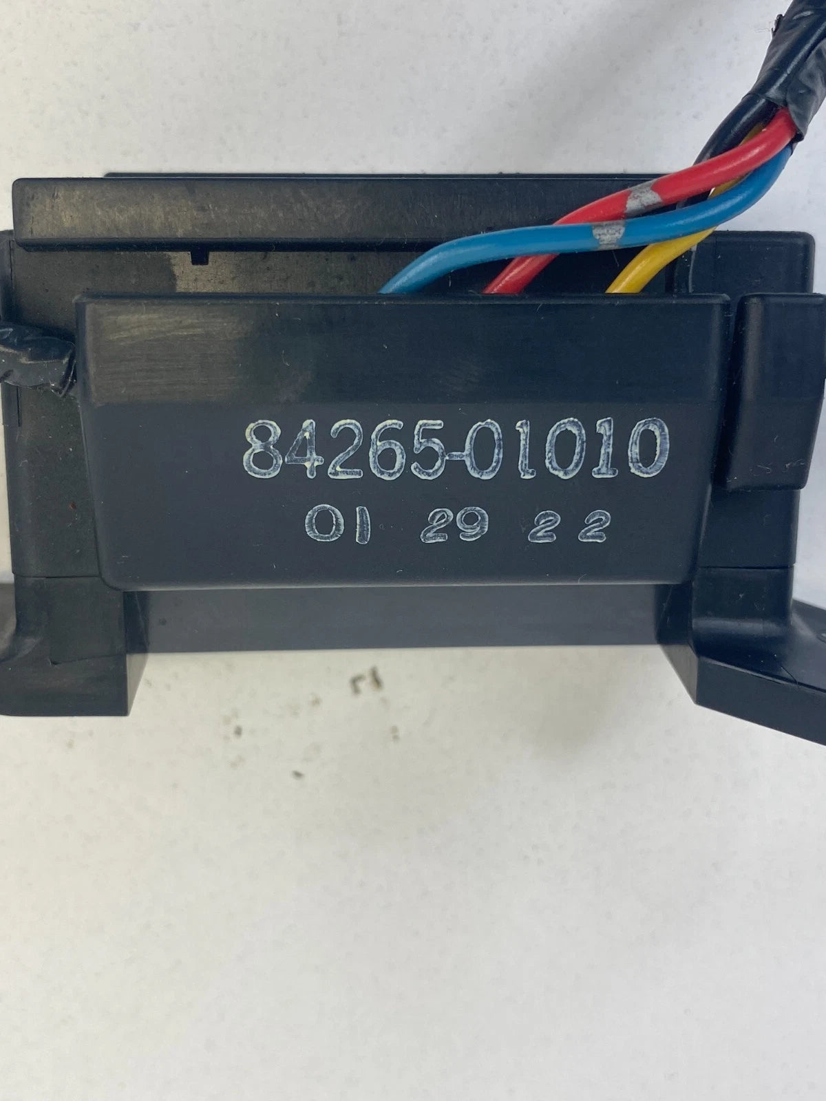 2003-2008 TOYOTA MATRIX REAR TRUNK JUNCTION SWITCH CONTROL OEM 84265-01010