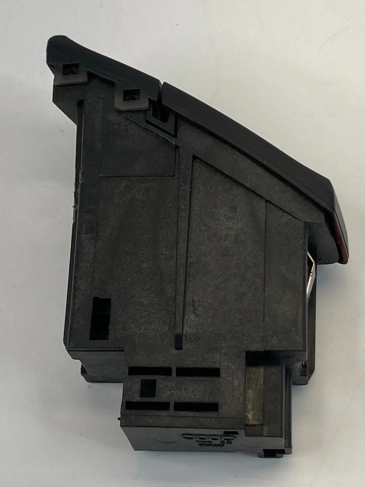 2009-2016 AUDI A4 HAZARD EMERGENCY WARNING LIGHT CONTROL SWITCH 8K1-941-509-A