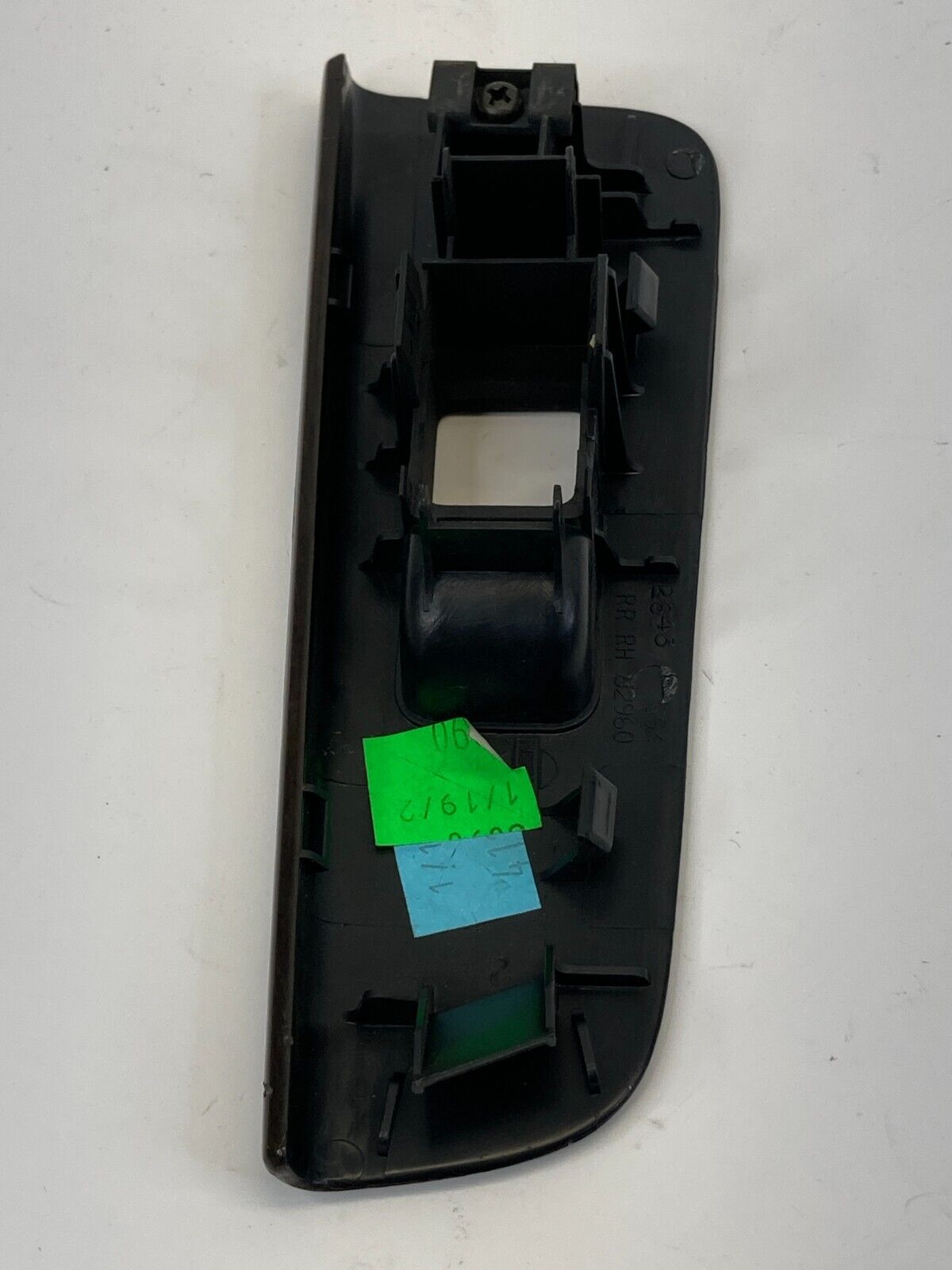 2005 2006 Nissan Altima Rear Right Side Door Window Switch Trim Bezel OEM