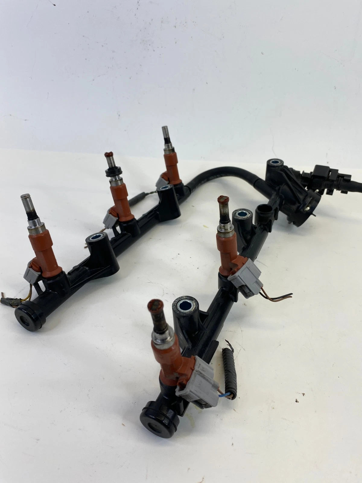 2007-2009 LEXUS RX350 3.5L ENGINE FUEL RAIL W/ INJECTOR INJECTORS SET OF 5 OEM
