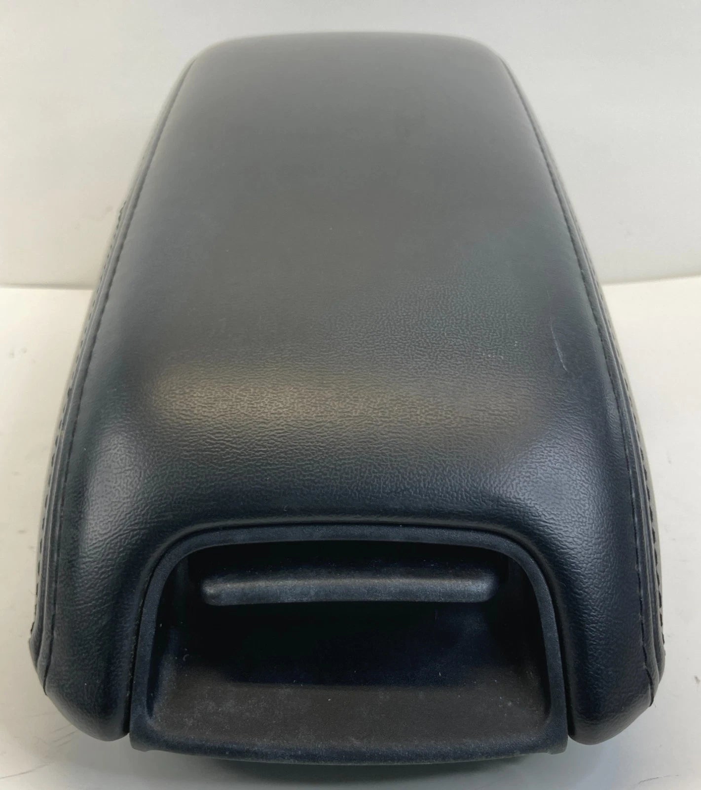 2011-2020 DODGE JOURNEY CENTER CONSOLE LID ARMREST ARM REST BLACK OEM