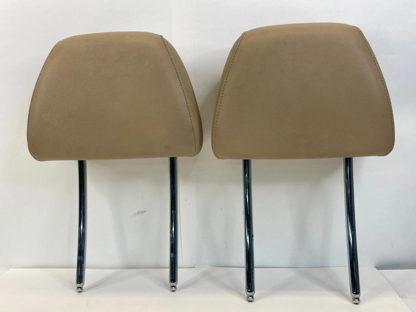 2004-2010 BMW 525I 530I FRONT LEFT & RIGHT SEAT HEADREST HEAD REST SET PAIR OEM