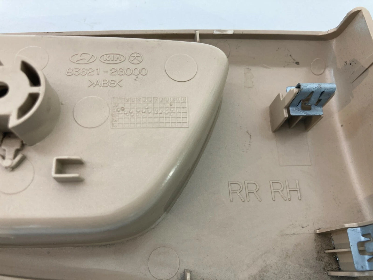 06 07 08 KIA OPTIMA REAR RIGHT INNER DOOR HANDLE COVER BEZEL TRIM 836212G000 OEM