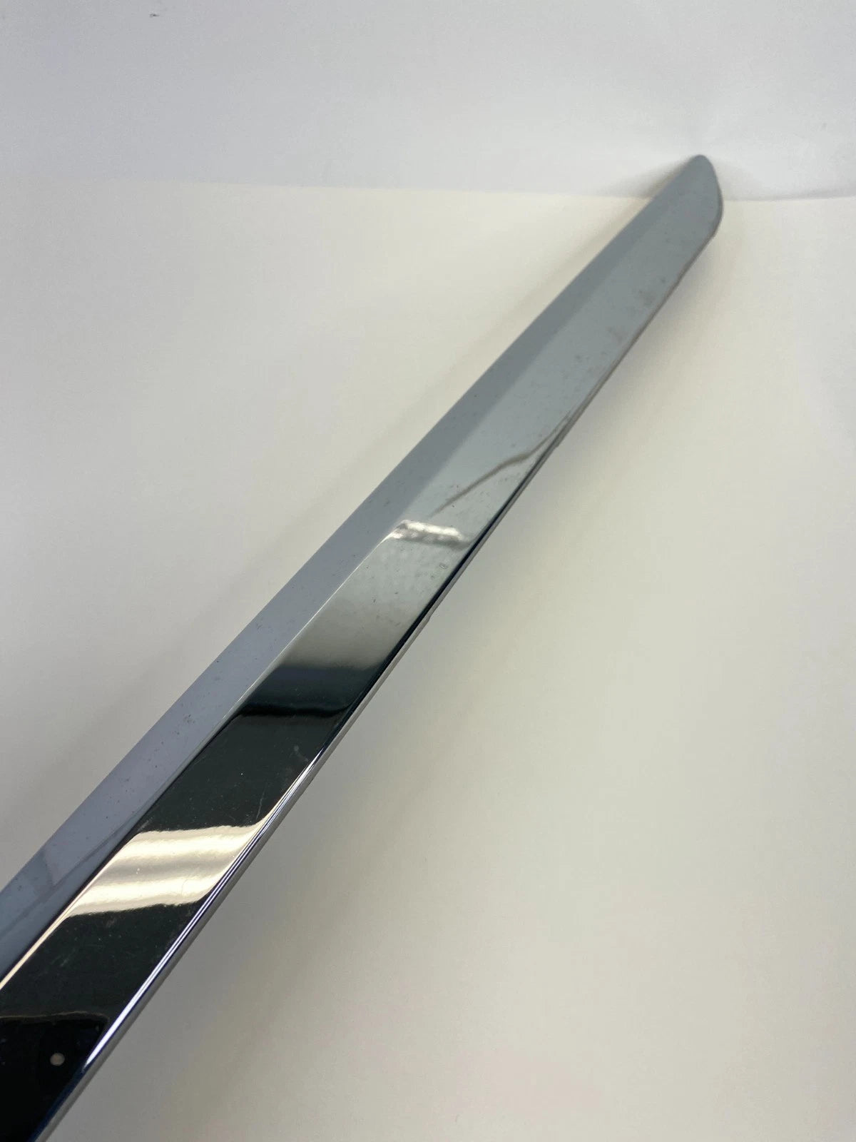 11-16 Chrysler Town & Country Rear Left Sliding Door Trim Molding 05182601AB OEM