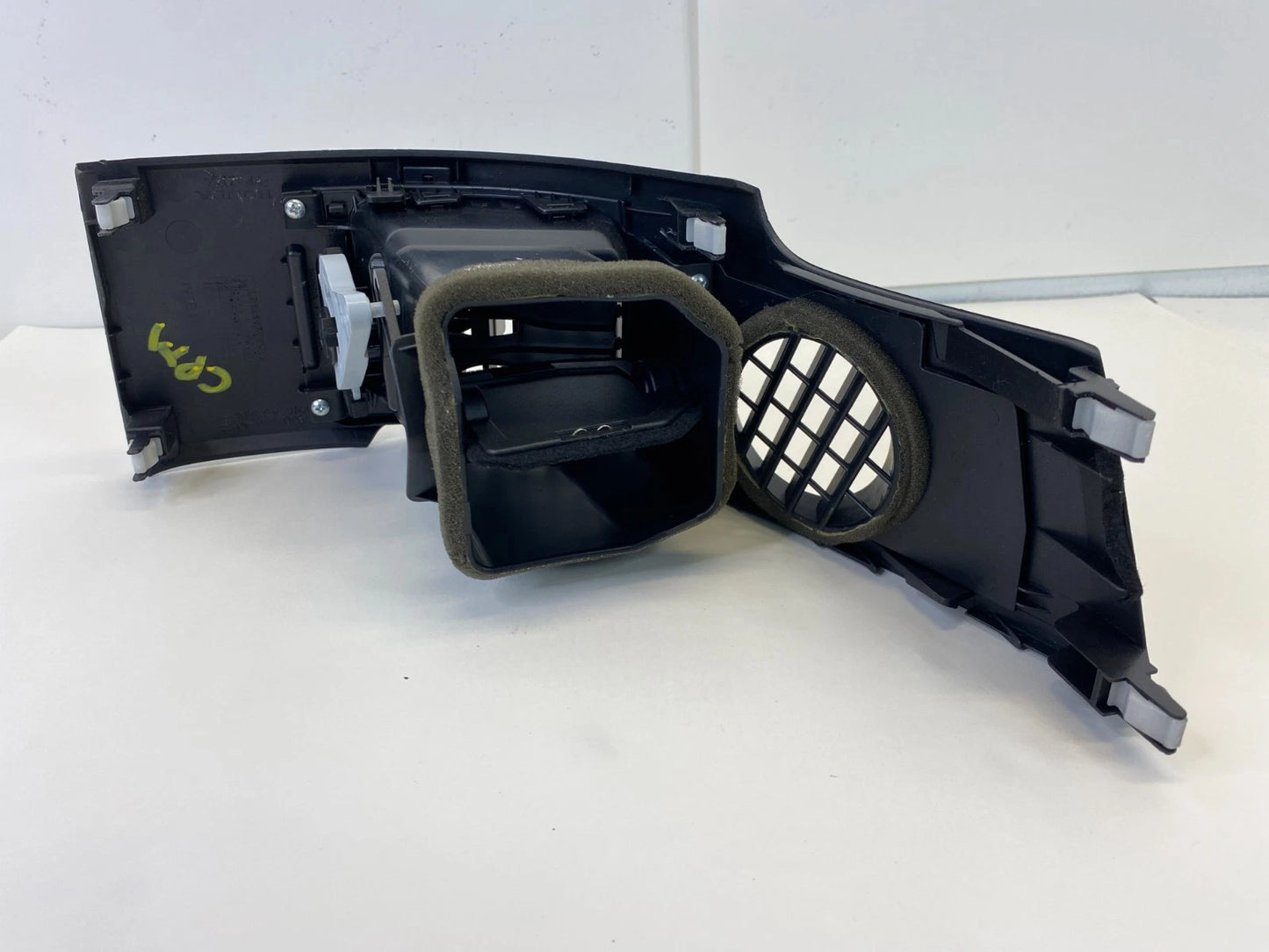 2007-2011 HONDA CR-V RIGHT PASSENGER SIDE DASH AIR VENT BEZEL 77630-SWA-A0 OEM