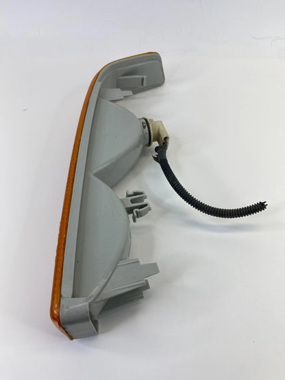 1998-2004 CHEVROLET S10 FRONT RIGHT FR RH PARK TURN SIGNAL LAMP LIGHT OEM