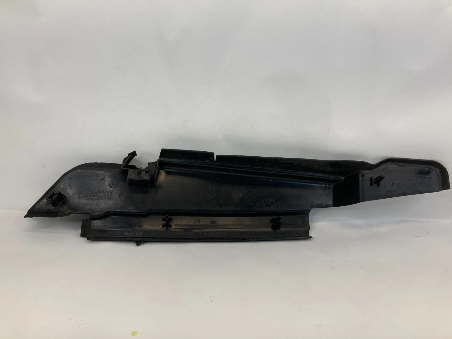 2011-2019 FORD EXPLORER FRONT LEFT FENDER UPPER LEDGE TRIM LEDGE COVER BRACKET