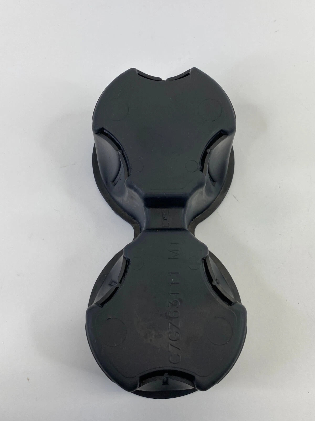 10-17 CHEVY EQUINOX GMC TERRAIN REAR CENTER CONSOLE CUP HOLDER INSERT C7GZ63111