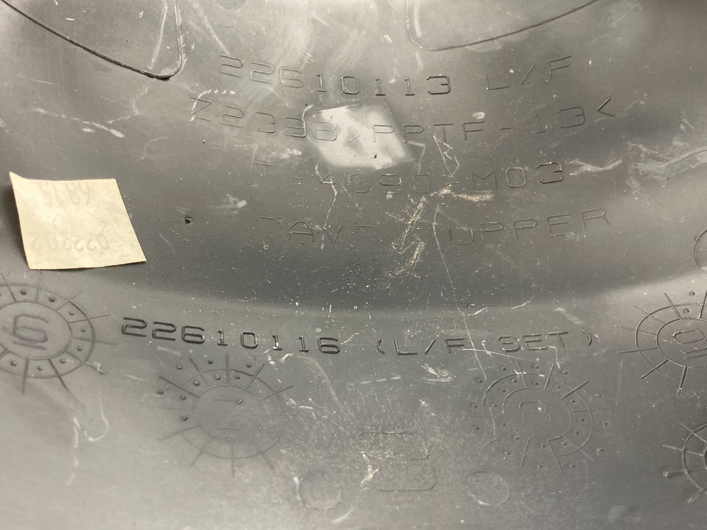 01-05 Pontiac Grand Am Steering Column Upper & Lower Cover Trim Shroud 22610113