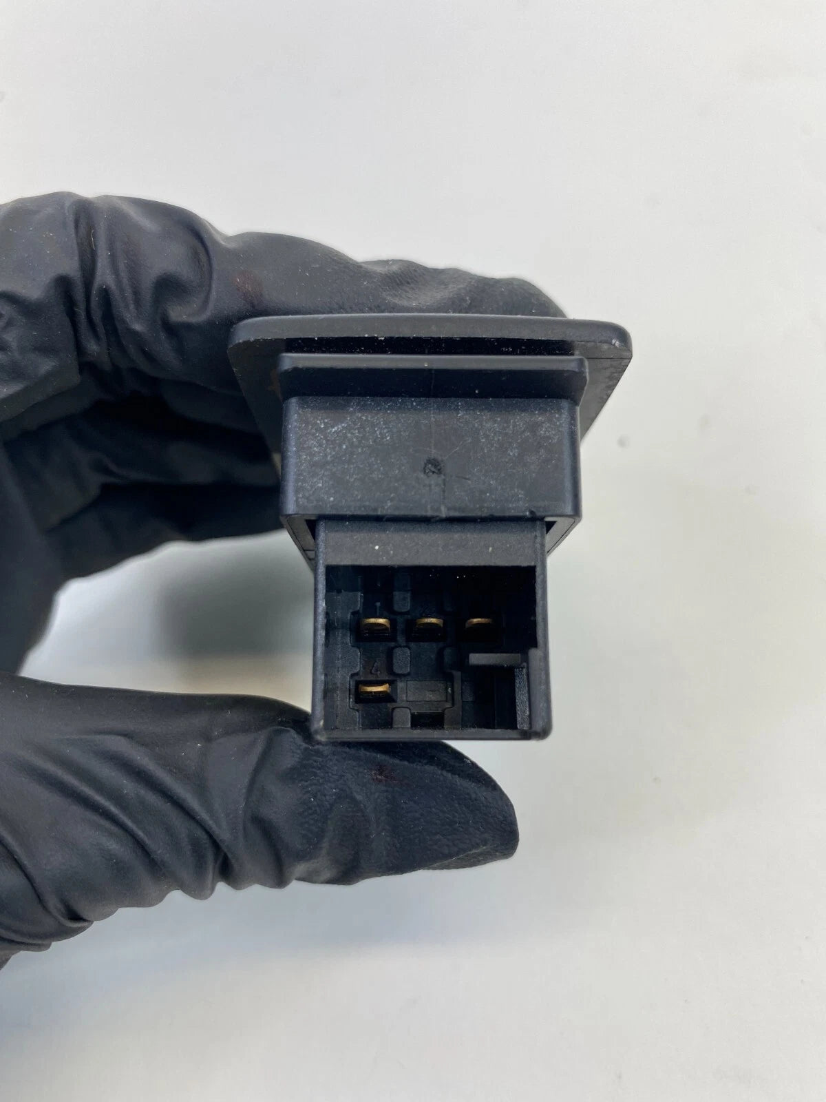 98-07 VOLKSWAGEN BEETLE FRONT RIGHT SIDE DOOR POWER WINDOW CONTROL SWITCH OEM