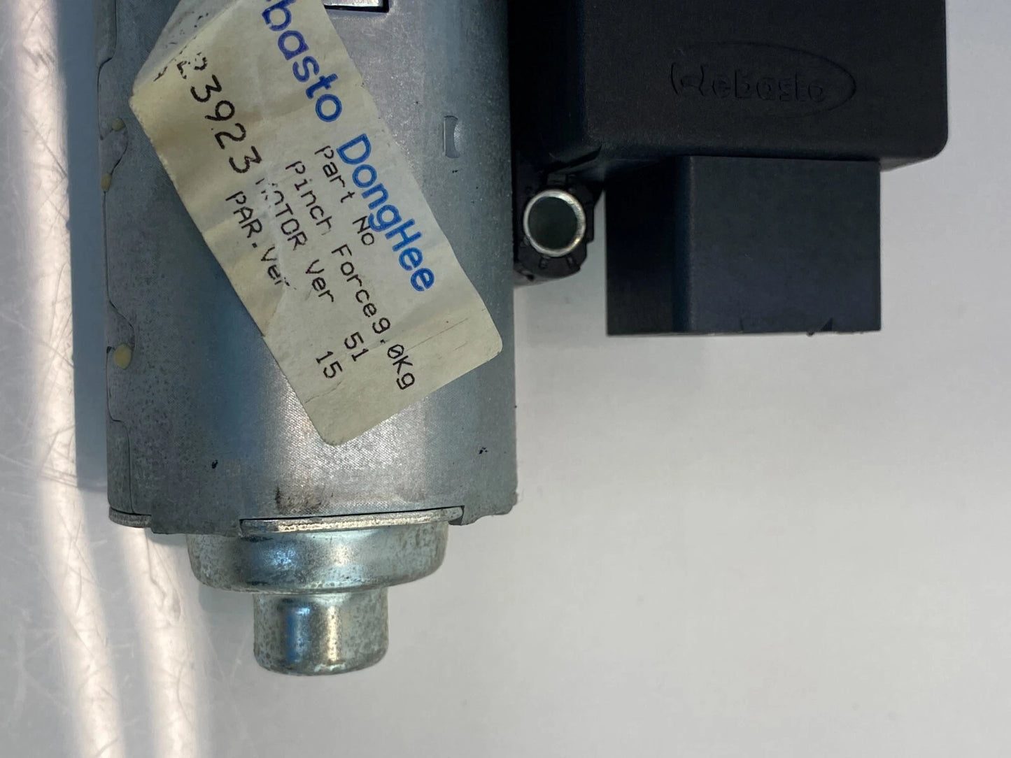 2006-2009 HYUNDAI ELANTRA SEDAN SUNROOF SUN ROOF CONTROL MOTOR ASSY 1701848F OEM