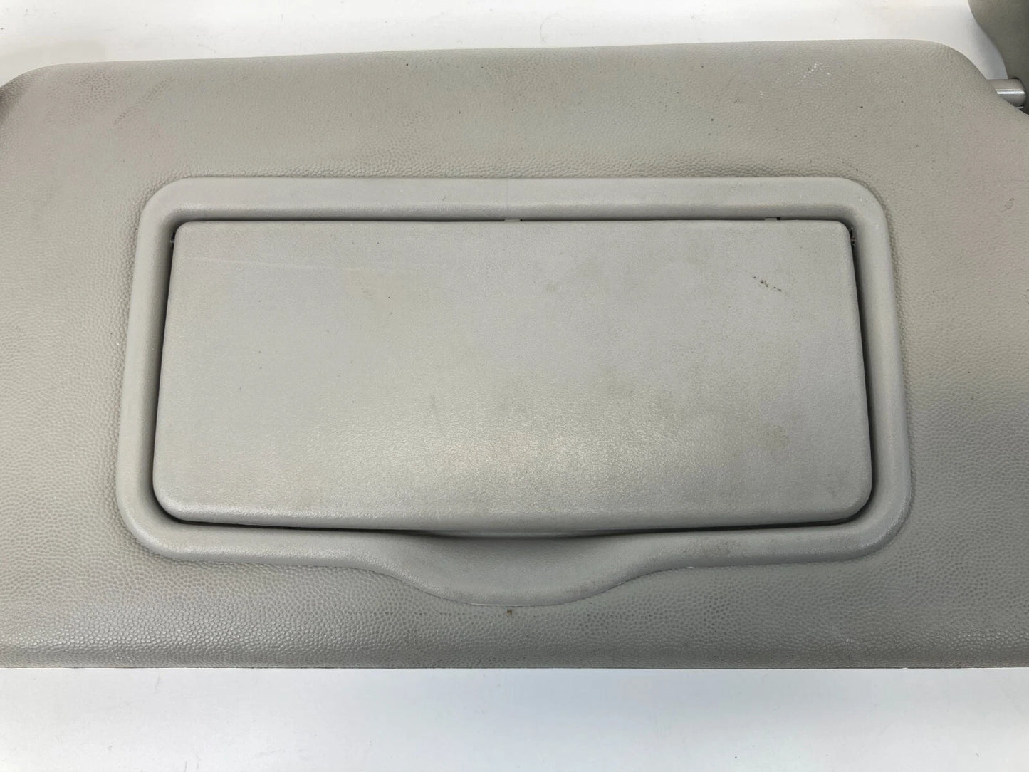2003-2007 CADILLAC CTS LEFT DRIVER SIDE SUNVISOR SUN VISOR SHADE W ILLUMINATION