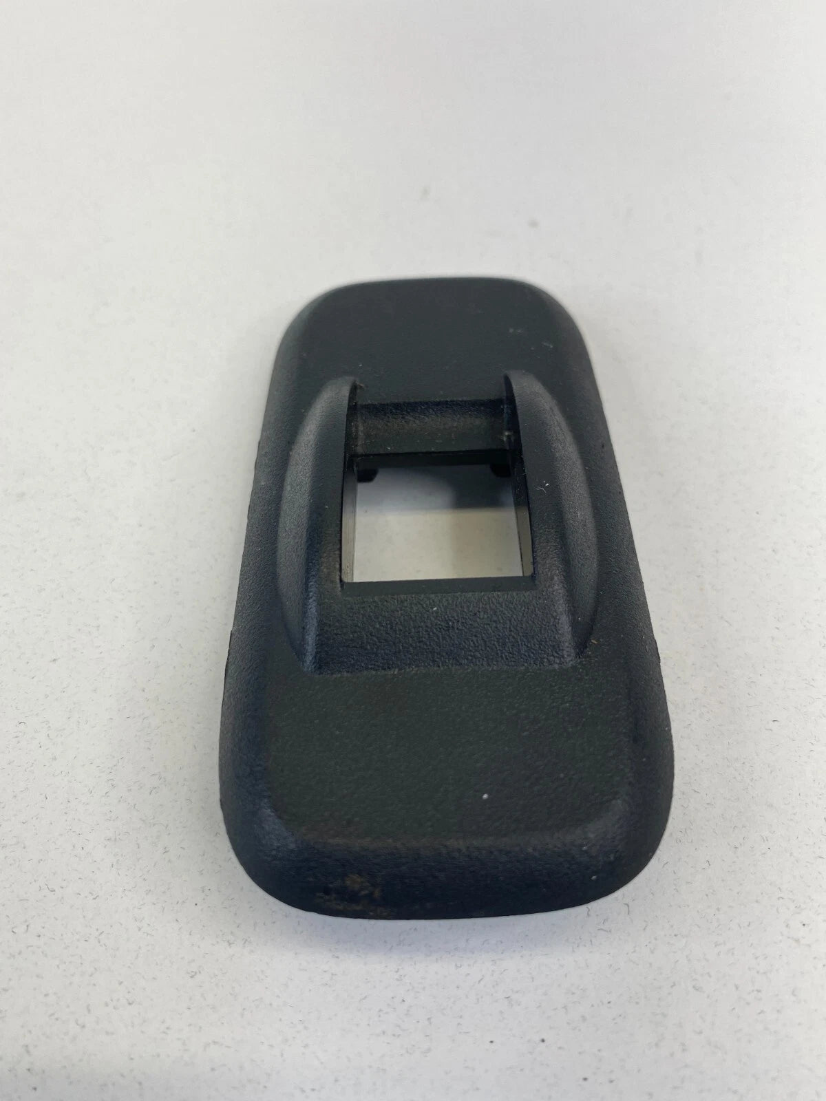 2005-2008 SAAB 9-7X REAR RIGHT SIDE WINDOW SWITCH TRIM BEZEL 800983 OEM