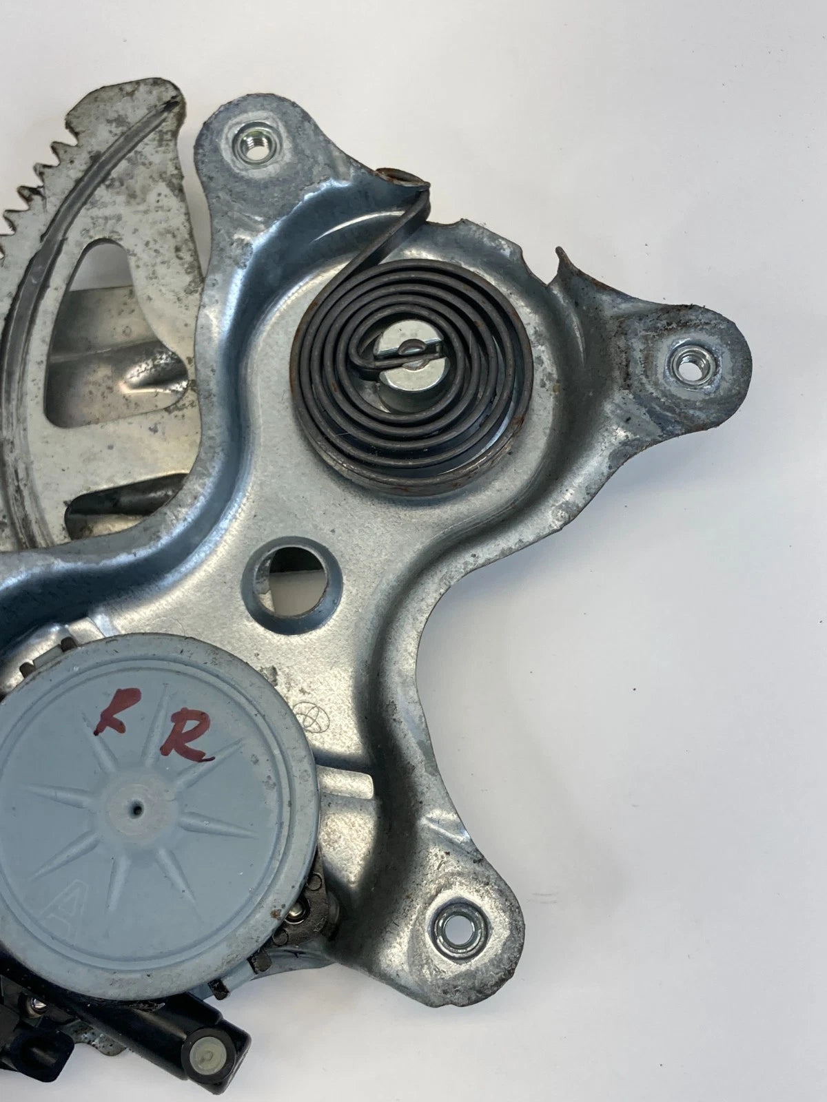 2007-2009 LEXUS RX350 REAR RIGHT DOOR WINDOW REGULATOR MOTOR 85710-0E010 OEM