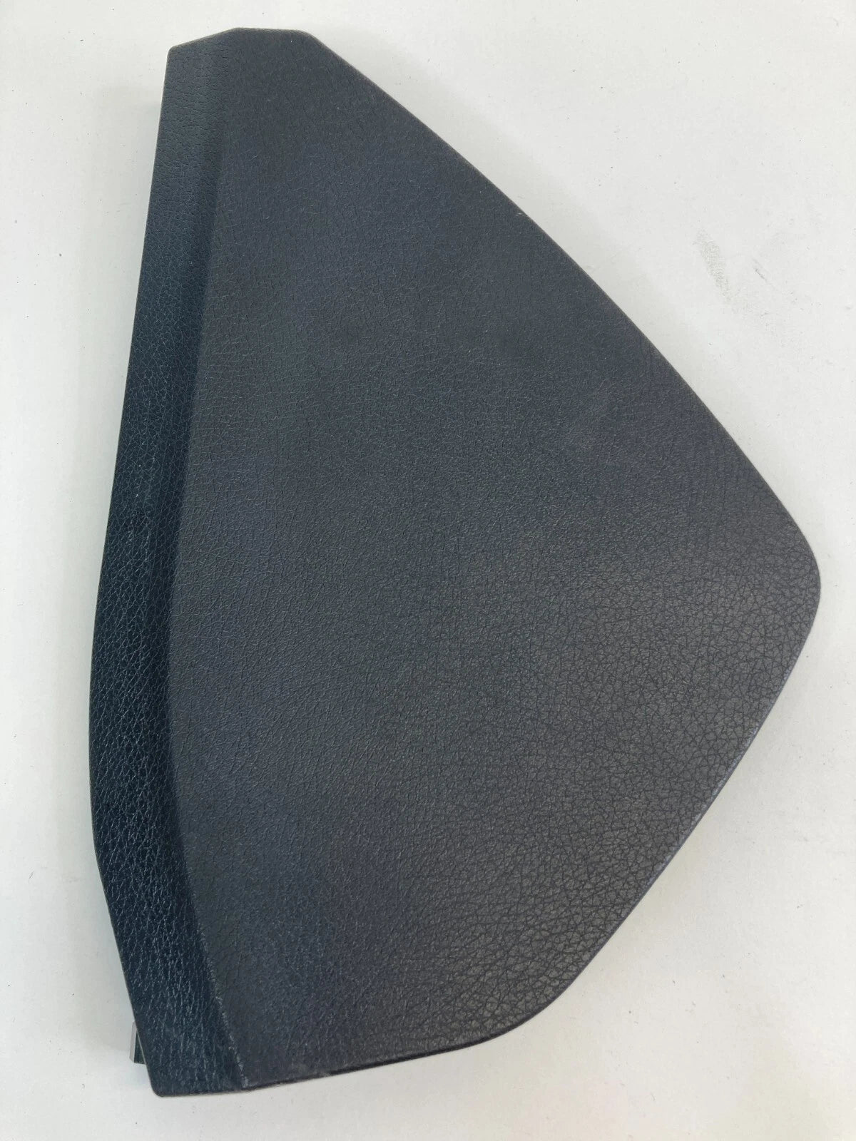 2000-2003 MERCEDES-BENZ E320 BLACK RIGHT PASSENGER DASH BEZEL END CAP 2116800478