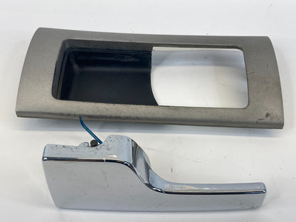 2003-2006 Lincoln Navigator Front Left Driver Side Inner Door Handle w/ Bezel