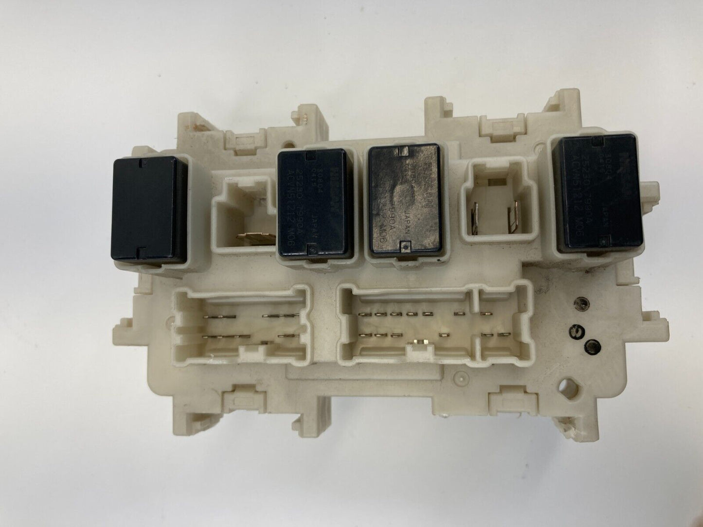 10-14 Nissan Maxima 3.5L Cabin Fuse Relay Box Junction Block Unit Assembly OEM