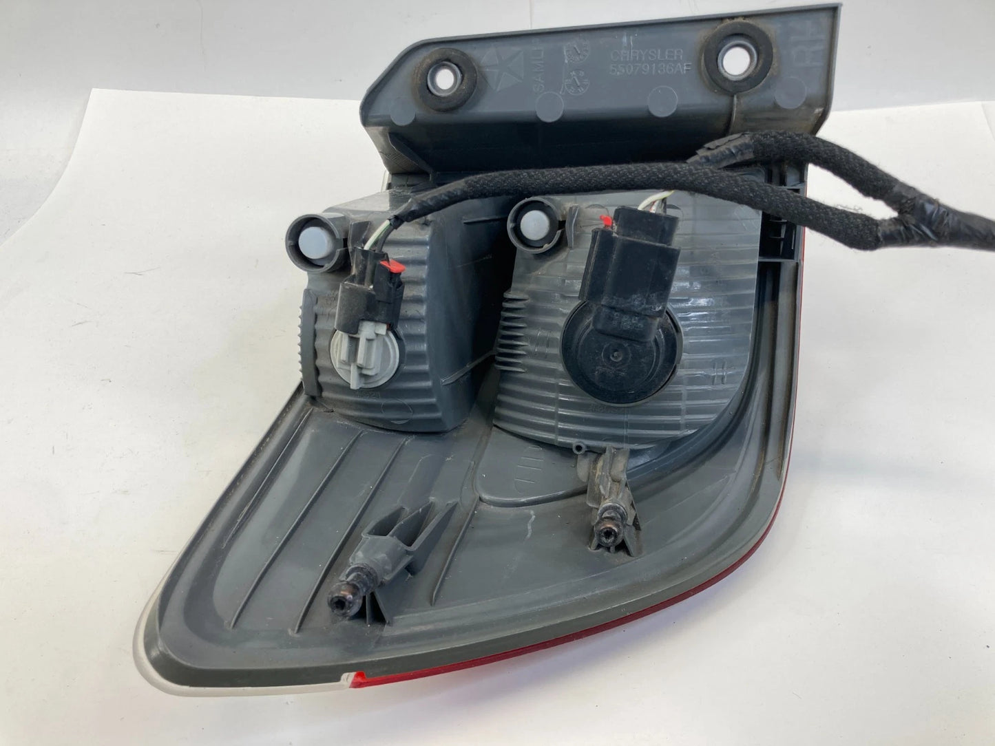 2011 2012 2013 DODGE DURANGO RIGHT PASSENGER SIDE TAIL LIGHT OUTER TAILLIGHT OEM