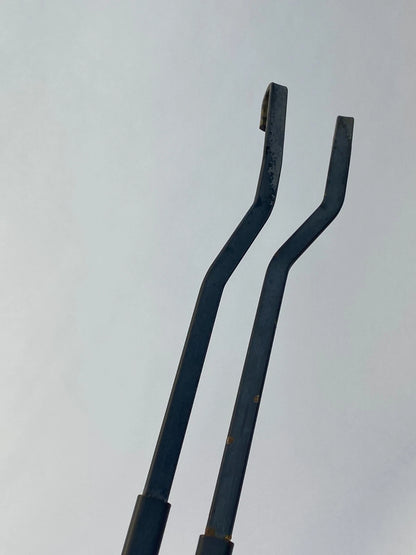 06-09 PONTIAC TORRENT 05-09 EQUINOX FR WINDSHIELD WIPER ARMS SET PAIR LH RH OEM