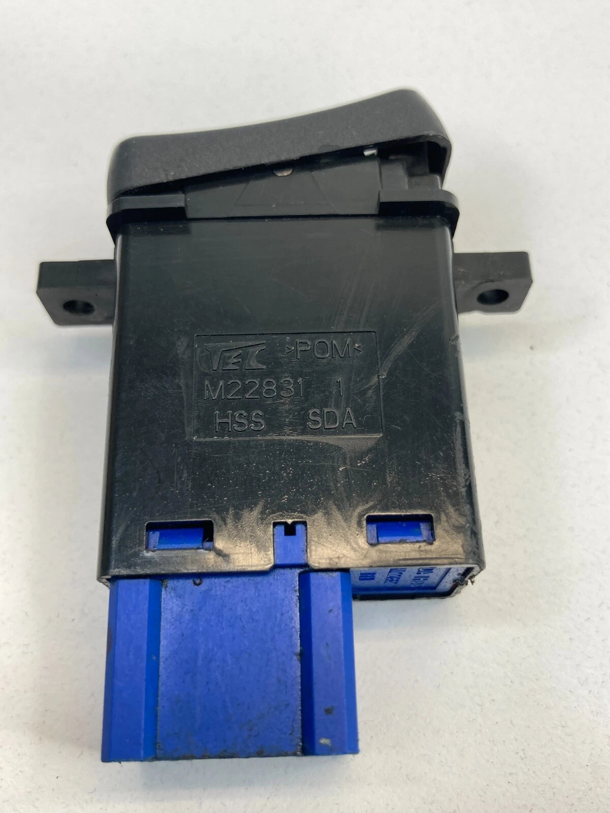 04 05 06 07 08 ACURA TL CENTER CONSOLE HEATED SEAT CONTROL SWITCH M22831 OEM