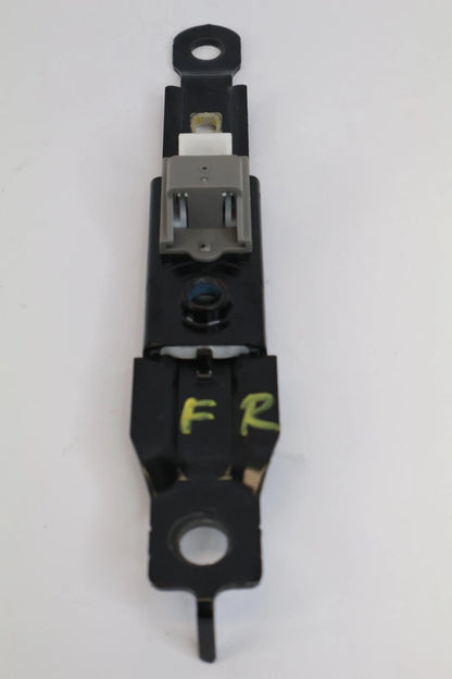 2012-2017 HYUNDAI ACCENT FRONT RIGHT PASSENGER SIDE SEAT BELT HEIGHT ADJUSTER
