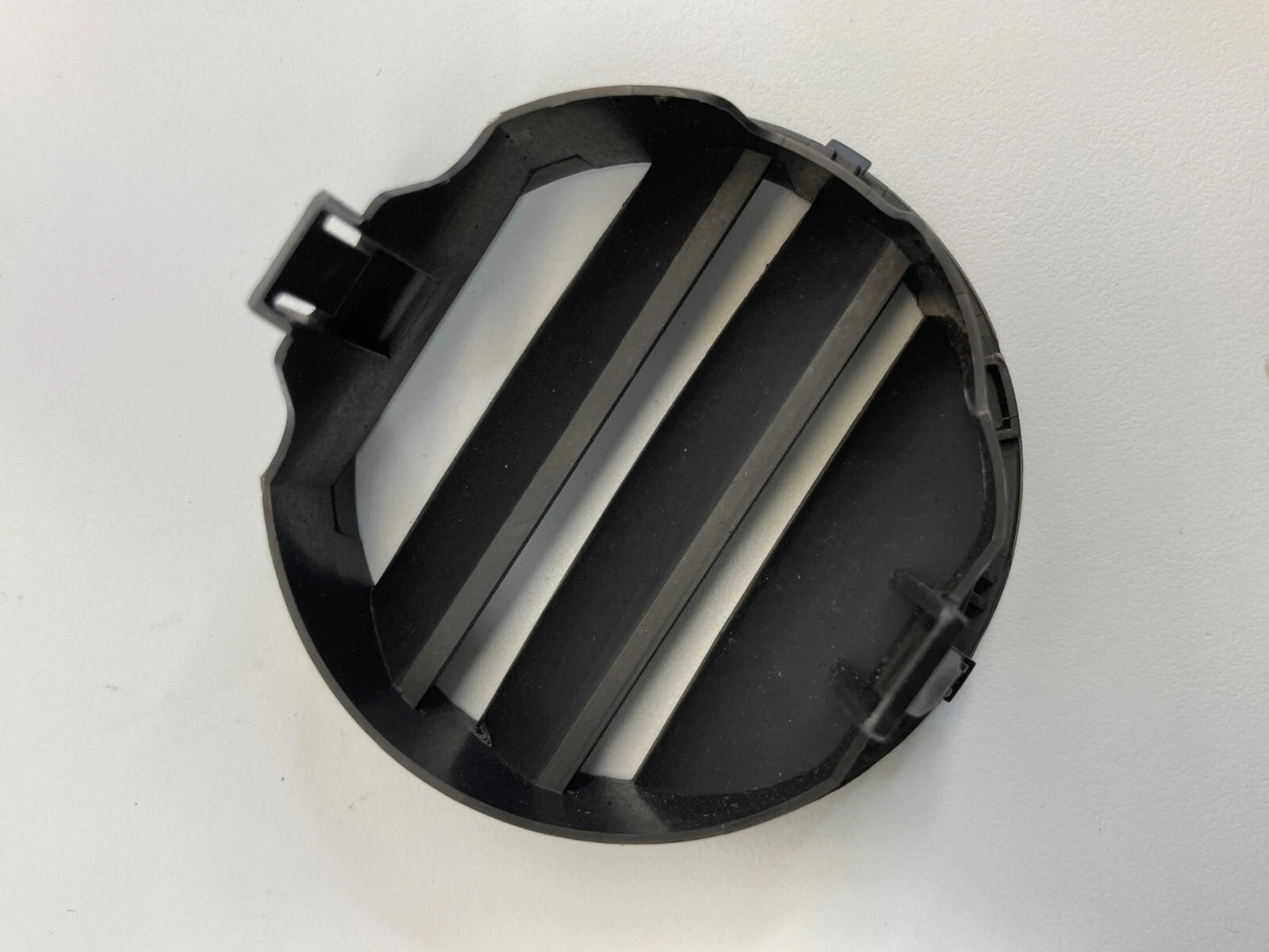 2004-2008 TOYOTA SOLARA UPPER DASH DRIVER LEFT AIR VENT GRILLE DEFROSTER OEM