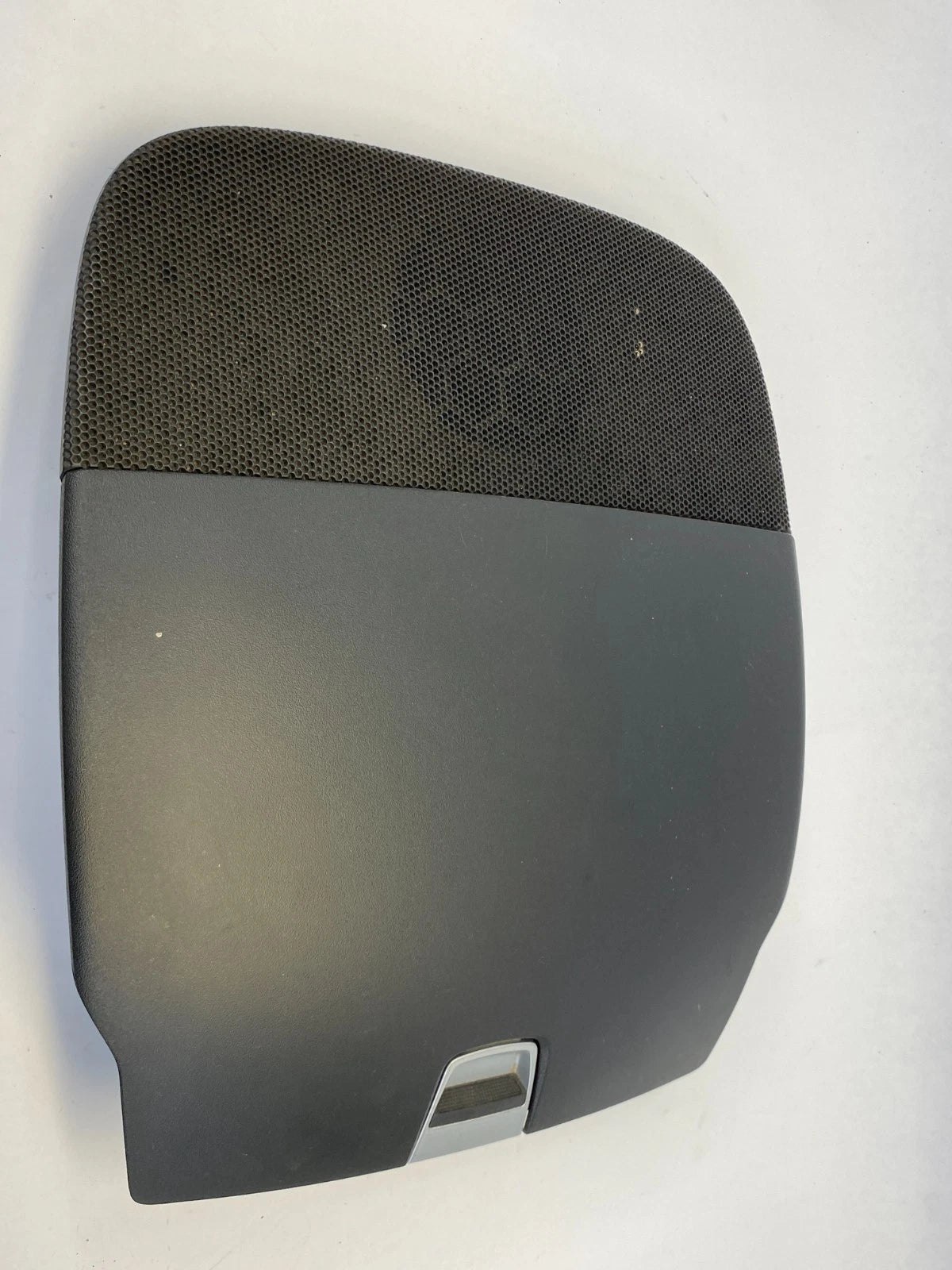 2010 2011 CHEVROLET EQUINOX CENTER DASH STORAGE COMPARTMENT 20974767 OEM