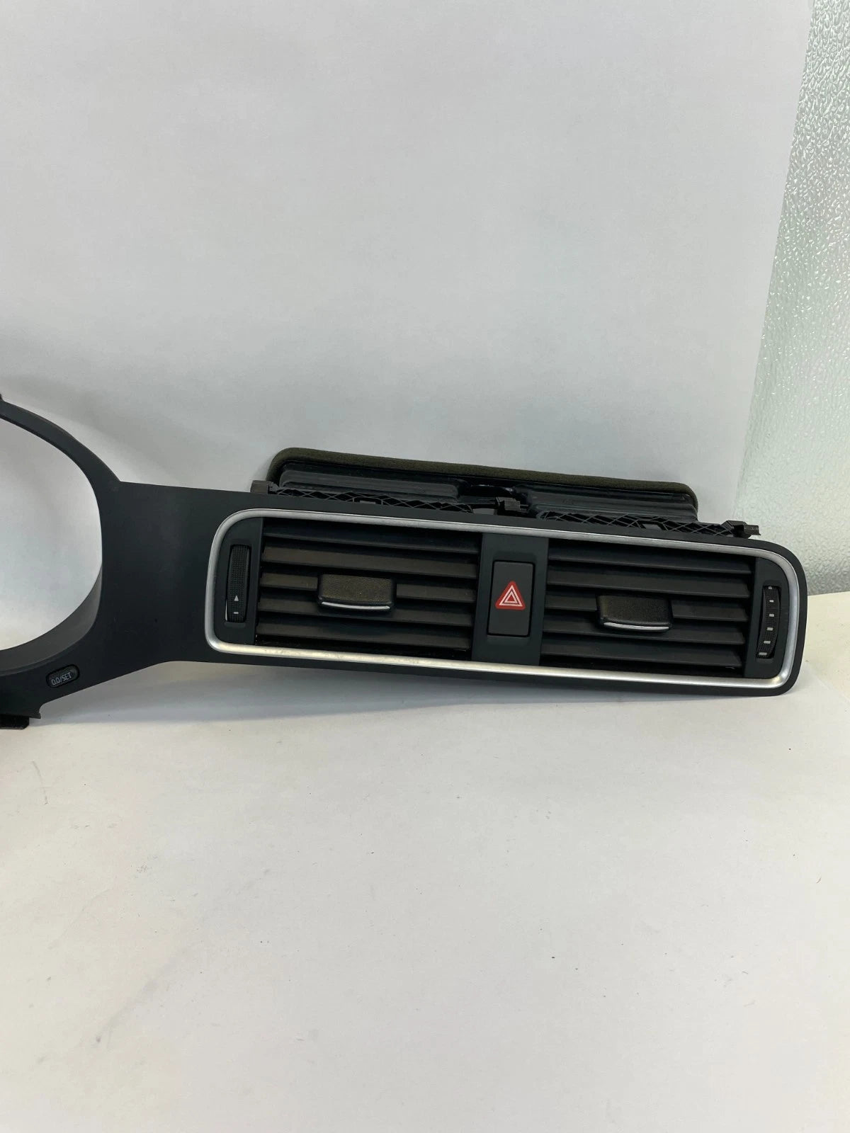 2011-2014 VW VOLKSWAGEN JETTA DASH CLUSTER SPEEDOMETER BEZEL COVER TRIM OEM