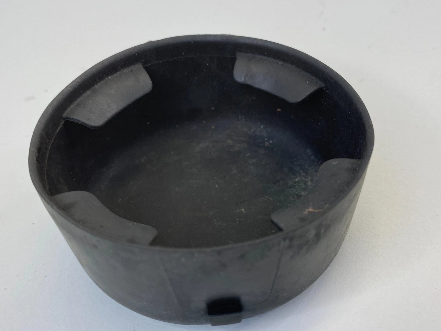 2002-2009 CHEVROLET TRAILBLAZER CENTER CONSOLE RUBBER CUP HOLDER INSERT 23949BAP