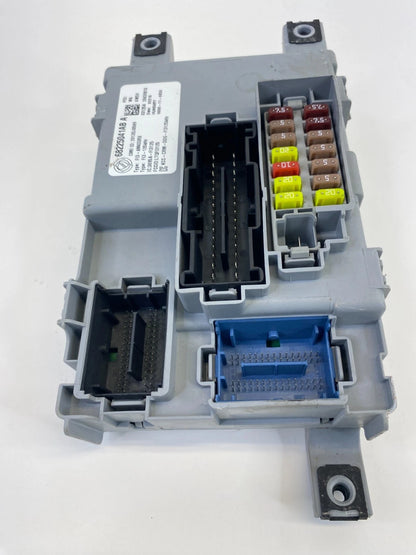 2012-2017 Fiat 500 Auto T Fuse Box Controller Body Control Module 68225041AB OEM