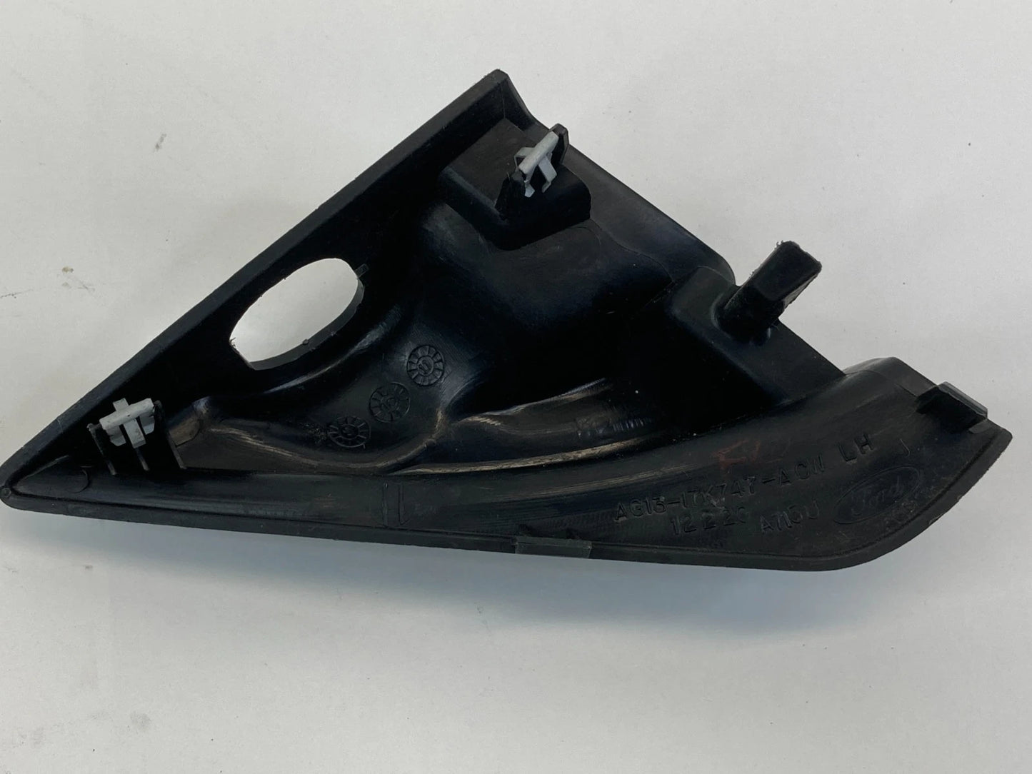 2010-2012 FORD TAURUS FRONT LEFT SIDE INTERIOR MIRROR COVER TRIM AG13-17K747-AC