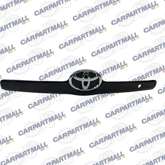2007-2011 TOYOTA CAMRY SEDAN REAR TRUNK LID MOLDING TRIM PANEL W/ EMBLEM OEM