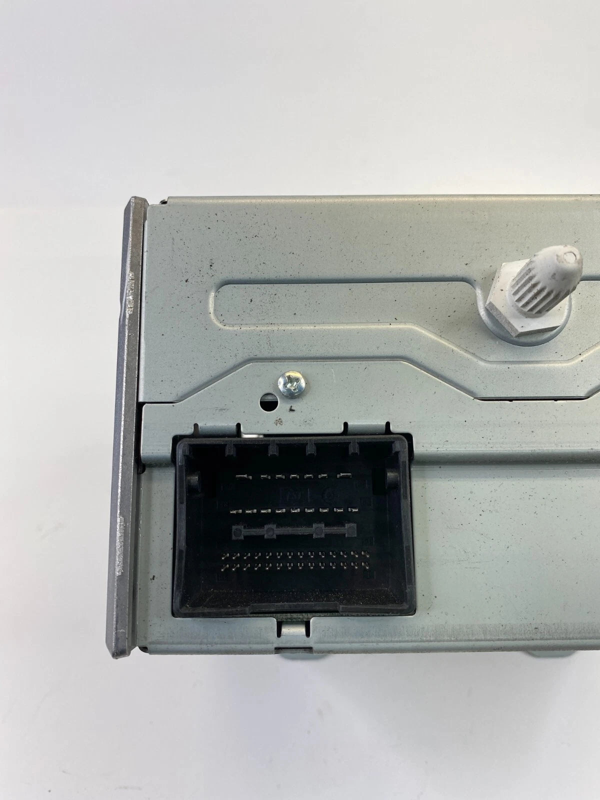 2010 CHEVROLET EQUINOX AUDIO RADIO AM FM CD PLAYER RECEIVER MODULE 20854719 OEM