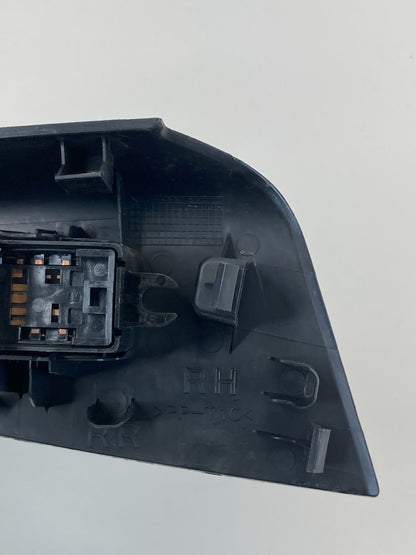 2013-2015 Nissan Sentra Rear Right Side Door Power Window Switch 82960-3SG0A