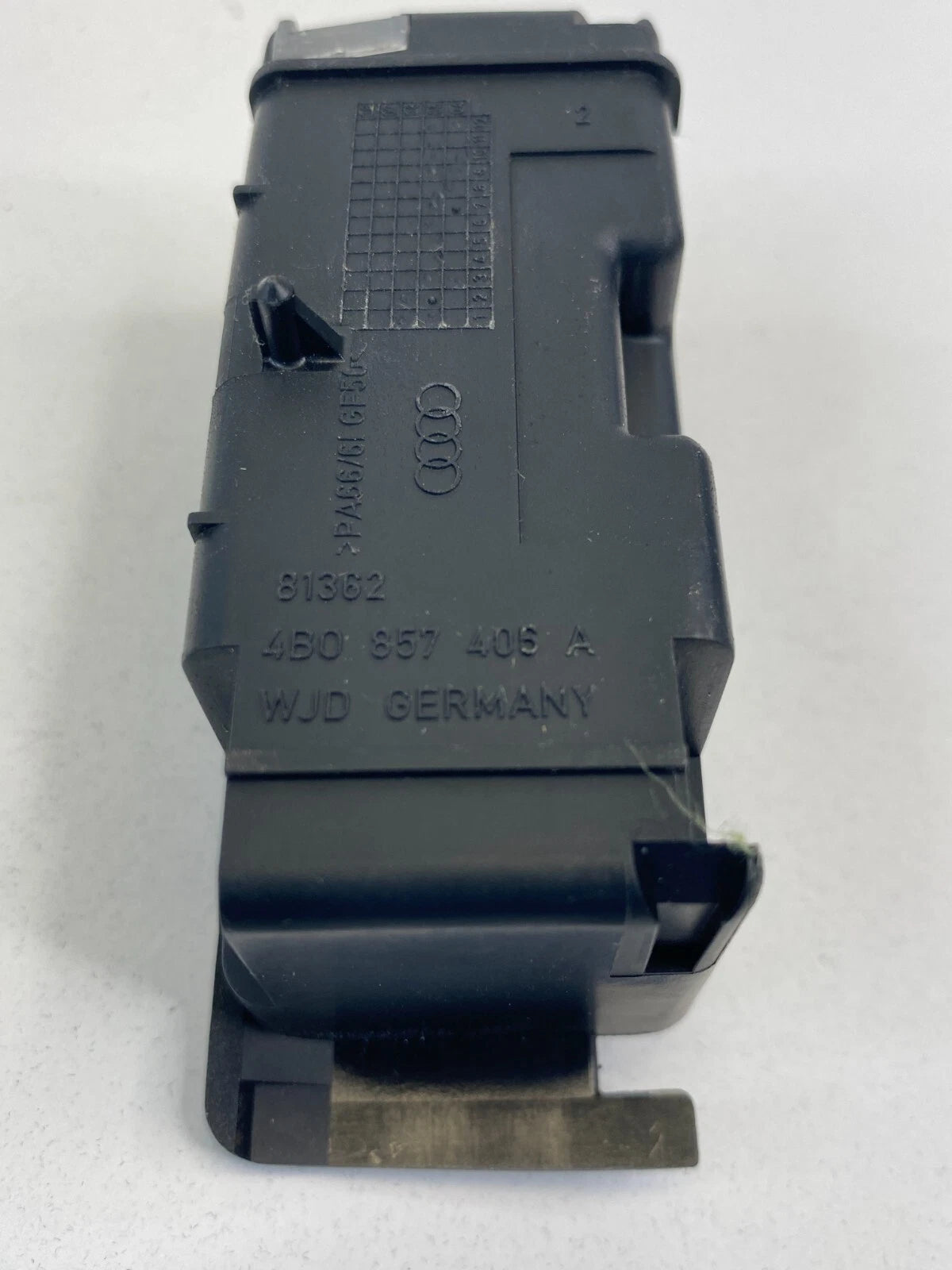 2002-2011 AUDI A6 QUATTRO RIGHT DOOR INTERIOR ASHTRAY ASH TRAY 4B0857406A OEM