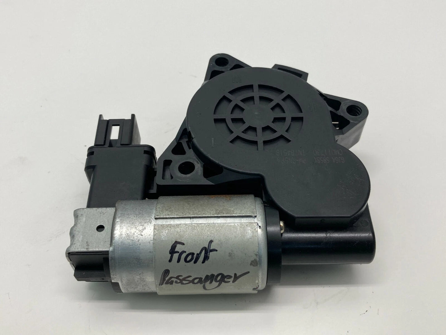 03-08 MAZDA6 04-09 MAZDA3 FRONT RIGHT PASSENGER SIDE DOOR WINDOW MOTOR GJ6A5858X