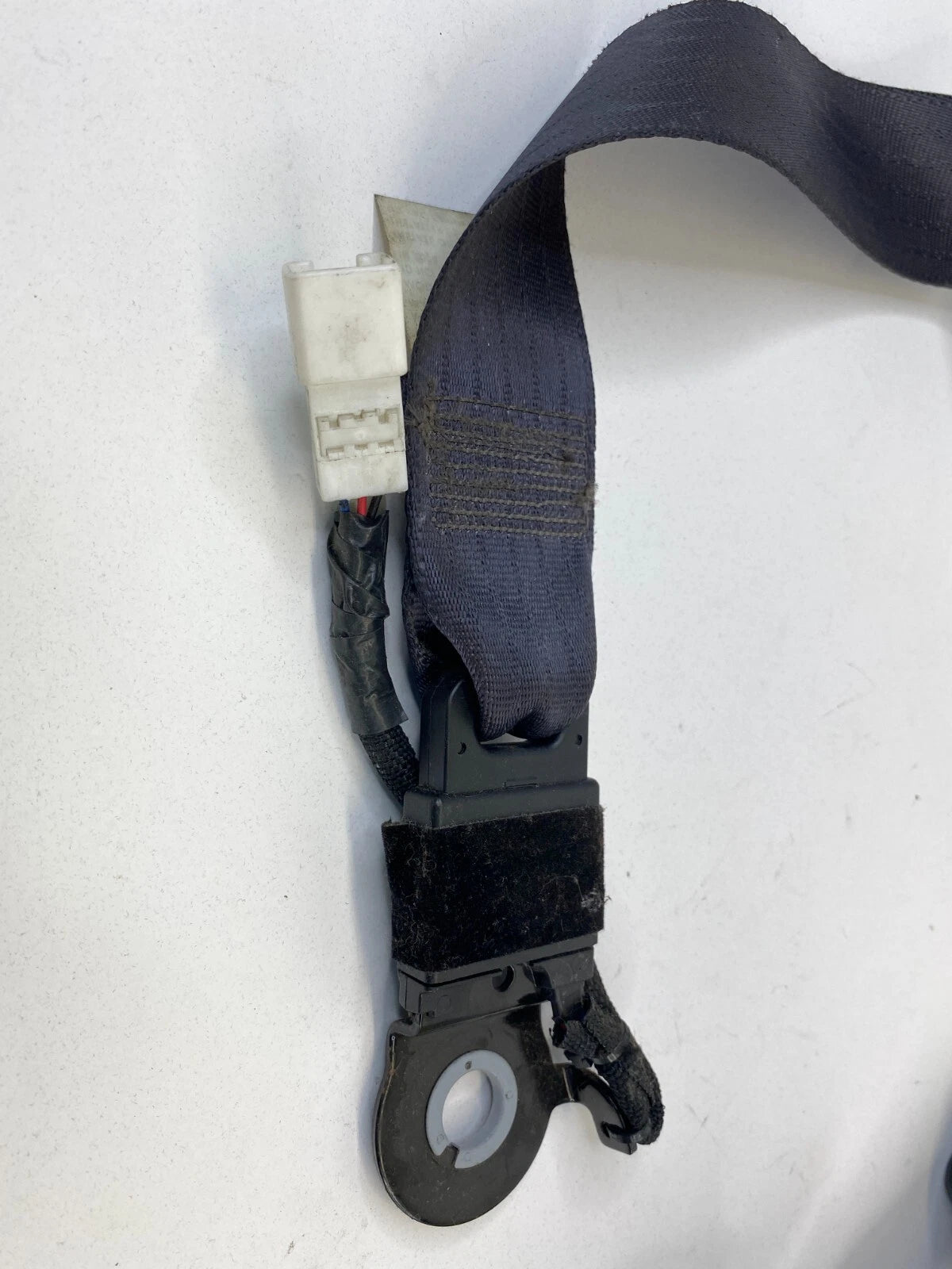 2009 2010 TOYOTA MATRIX FRONT RIGHT PASSENGER SIDE SEAT BELT RETRACTOR FR RH OEM