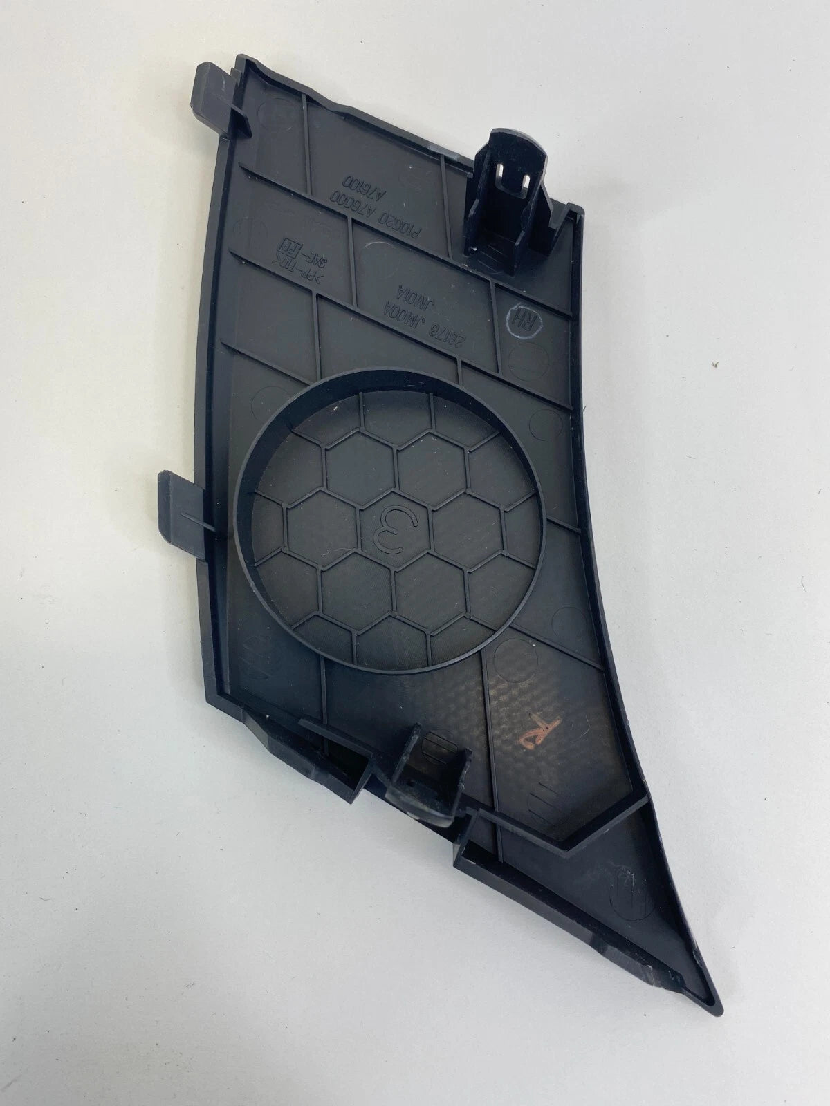 2011 2012 2013 NISSAN ROGUE DASH RIGHT SIDE SPEAKER GRILL COVER 28176-JM00A OEM