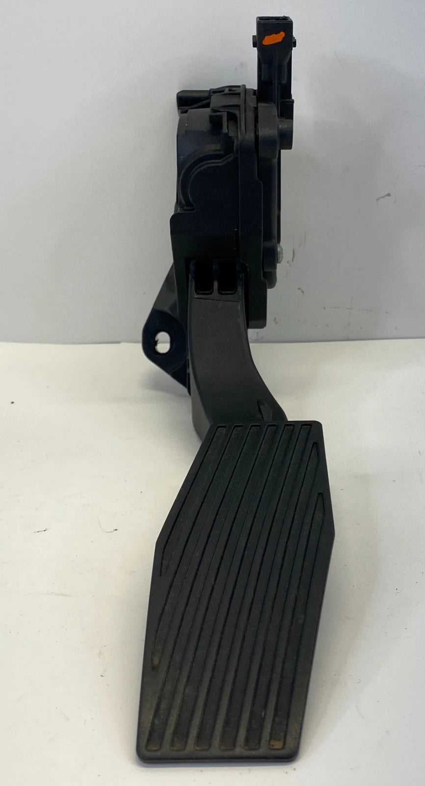 2011-2015 CHEVROLET CRUZE ACCELERATOR GAS PEDAL ASSEMBLY UNIT 13252702