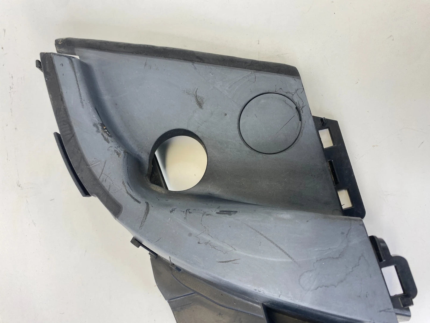 06-11 HONDA CIVIC SEDAN FRONT RIGHT WINDSHIELD COWL END CAP COVER 74212SNAA000