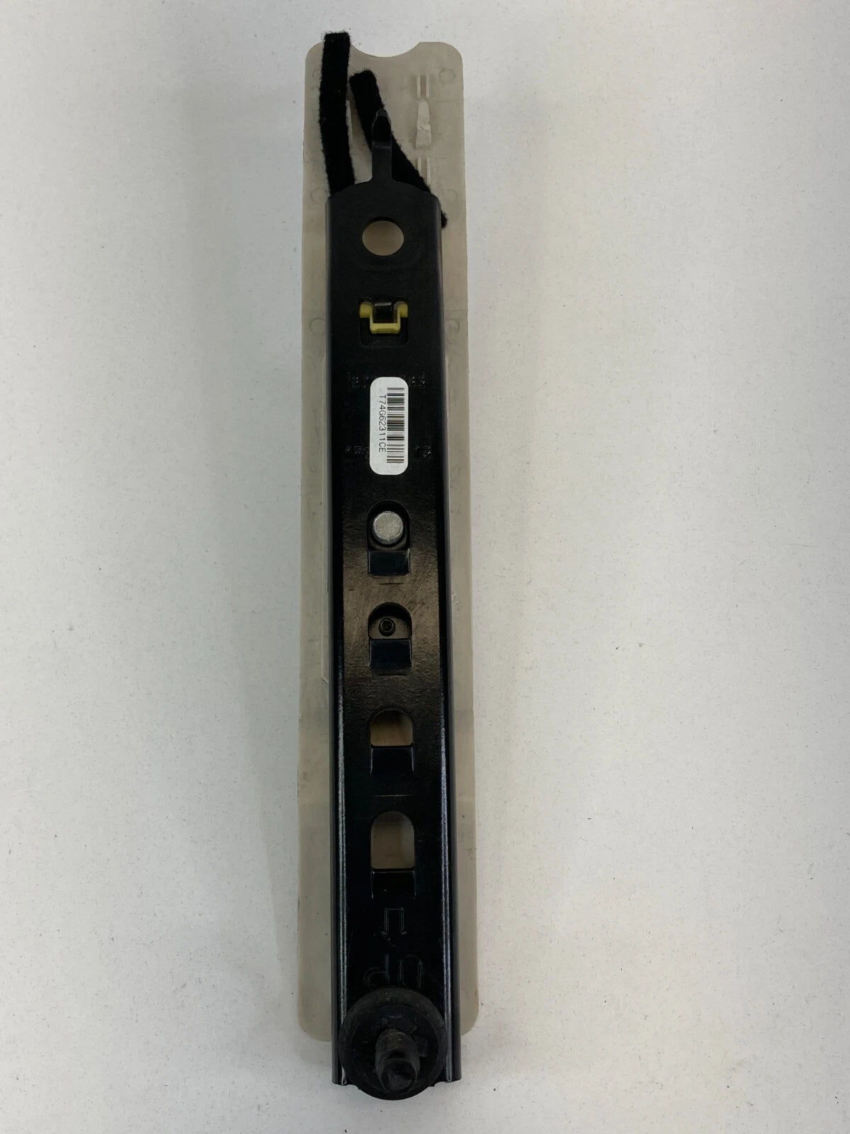 2008-2012 FORD ESCAPE FRONT LEFT DRIVER SEAT BELT SEATBELT HEIGHT ADJUSTER OEM