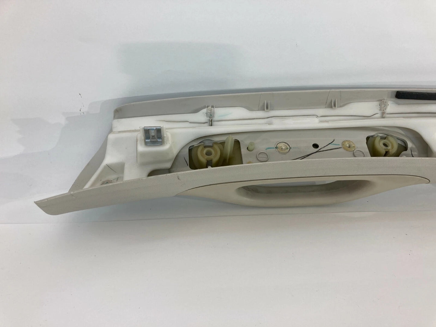 09-14 VOLKSWAGEN ROUTAN PASSENGER RIGHT A PILLAR COVER PANEL PEARL OZR18DW1AI RH