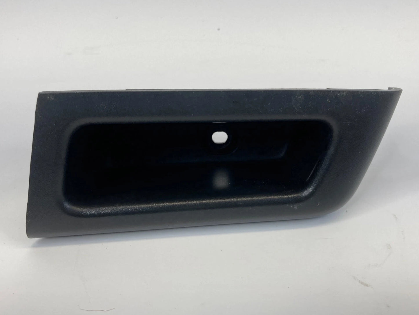 2007-2011 CHEVROLET AVEO SEDAN REAR LEFT SIDE INTERIOR DOOR PULL POCKET 96649779