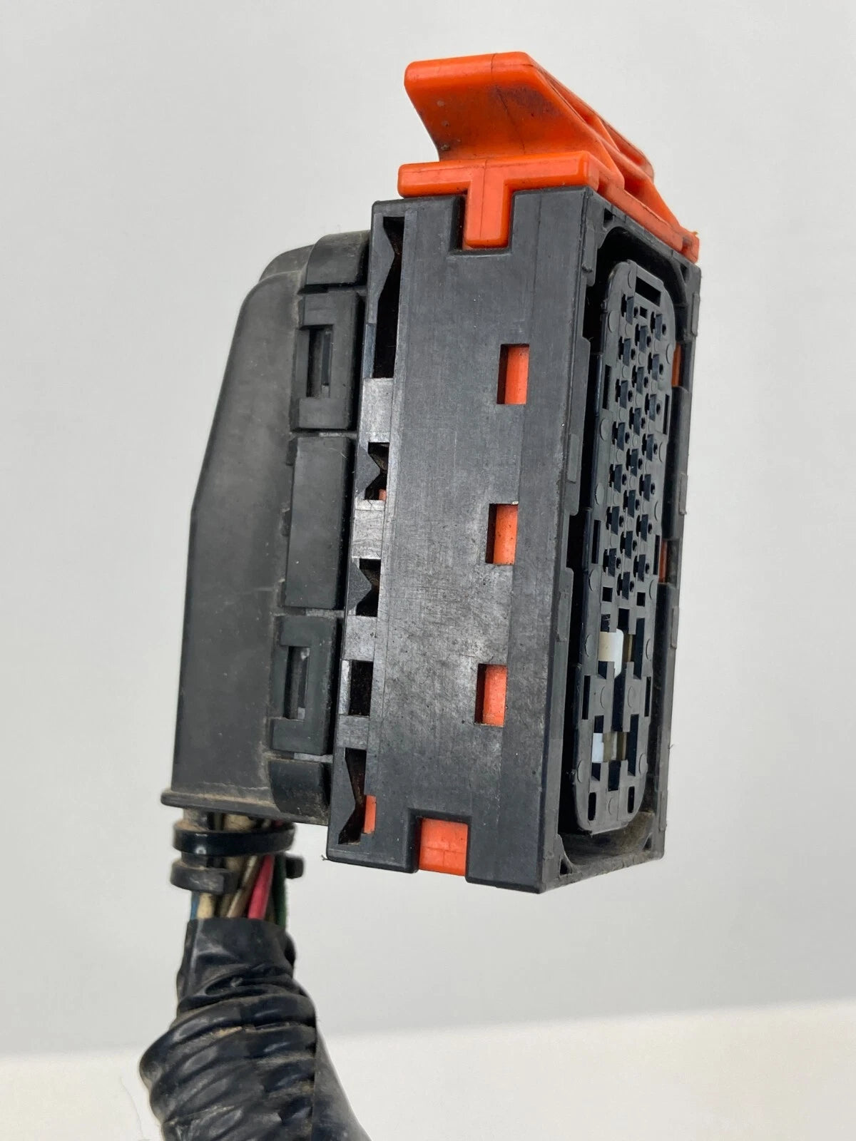 2005-2007 HONDA ACCORD SEDAN 2.4L L4 FWD AT ABS ANTI LOCK BRAKE PUMP CONNECTOR