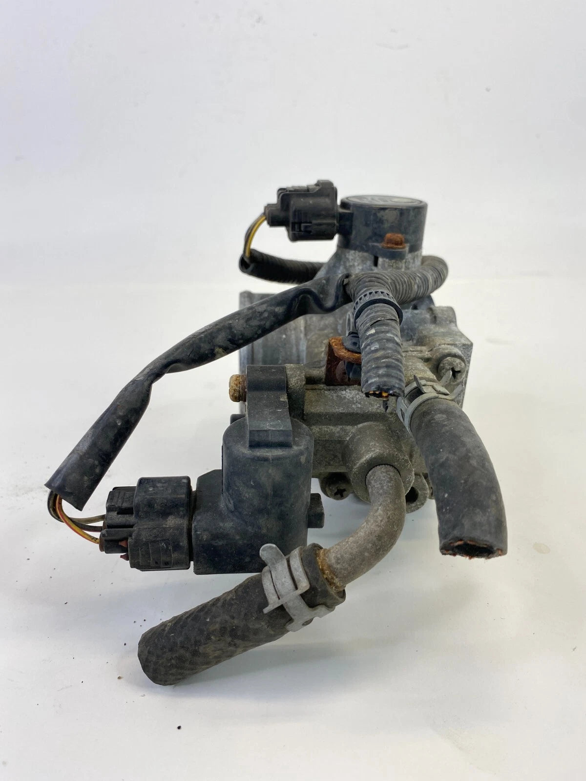 99 00 01 02 03 LEXUS RX300 3.0L AT THROTTLE BODY VALVE ASSEMBLY 22270-20050 OEM