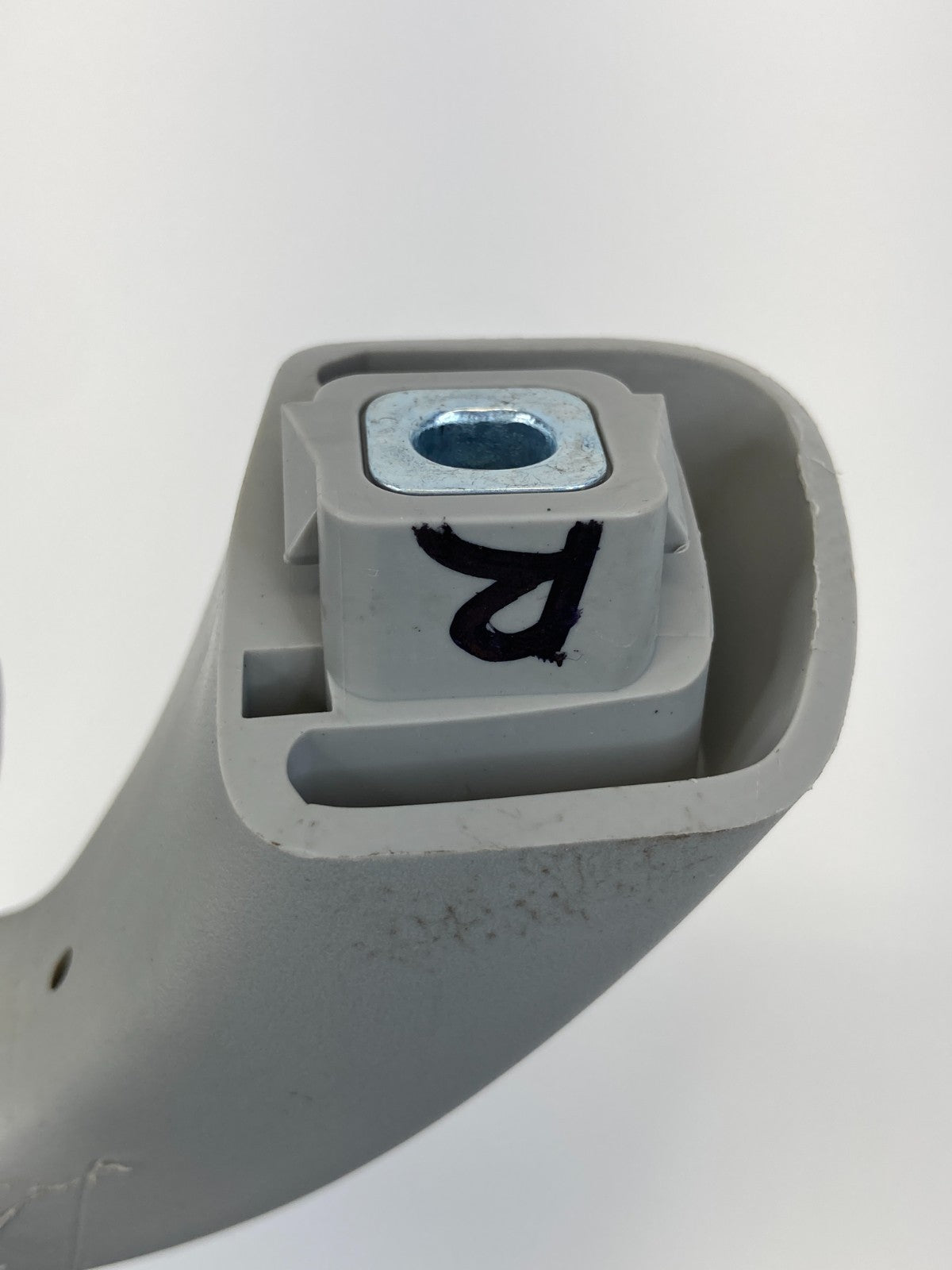 12-15 Chevy Captiva Sport w/o Sunroof Rear Left & Right Grab Grip Handle Set